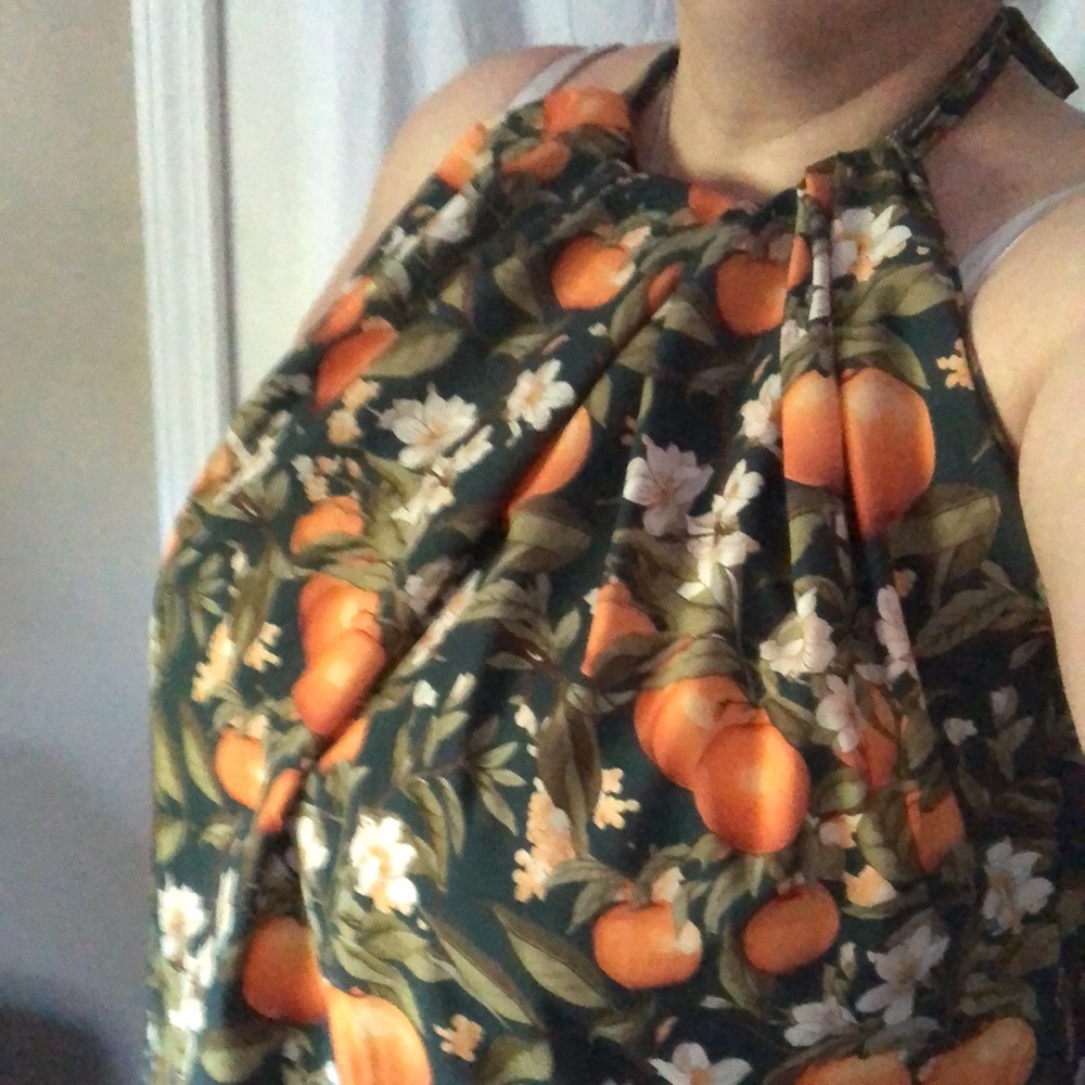 Nine West Satin Pleated Skirt and Oranges w/Orange Flowers Tie Neck Halter Top - Picture 5 of 8